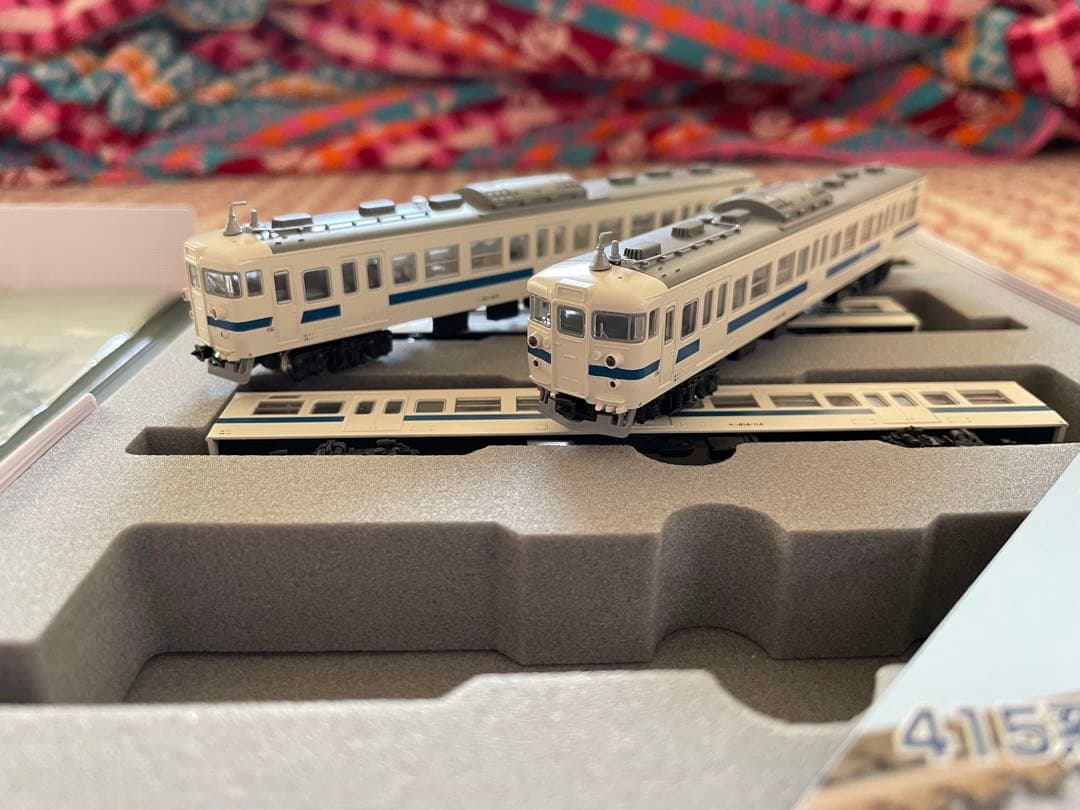 JR 415系100番台（常磐線・新色）4両基本セット 部品未使用 10-437