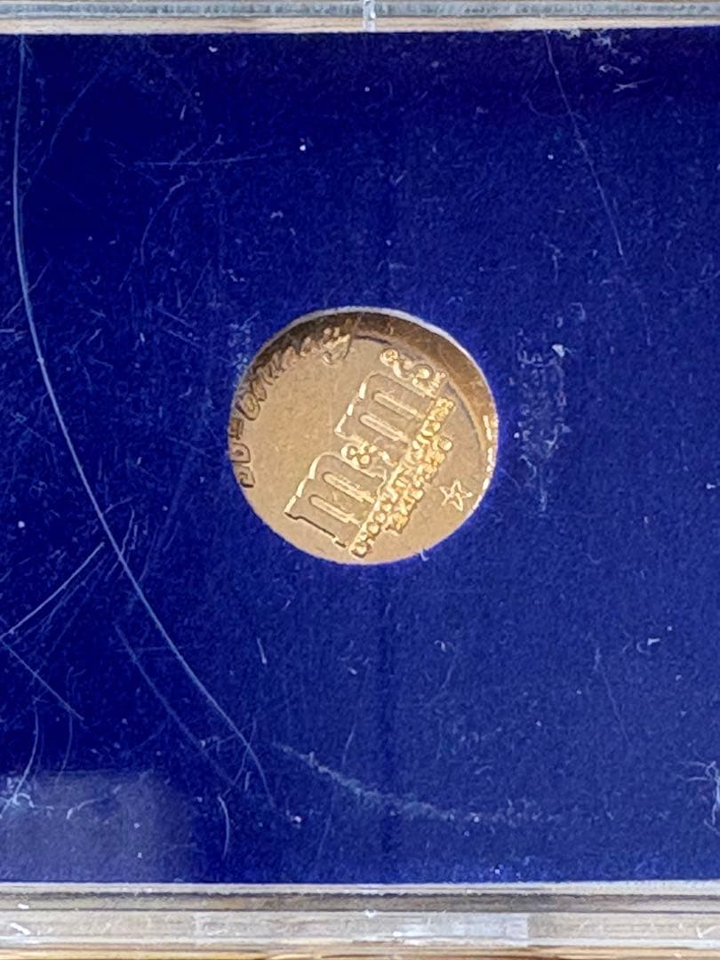 m&m's チョコレート 50周年記念1/10オンス 純金(24K) 約3.2g - メルカリ