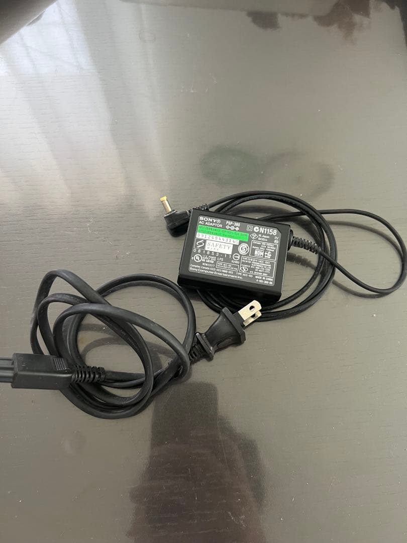 入手困難　psp3000迷彩柄《メタルギア限定版》　おまけ付き