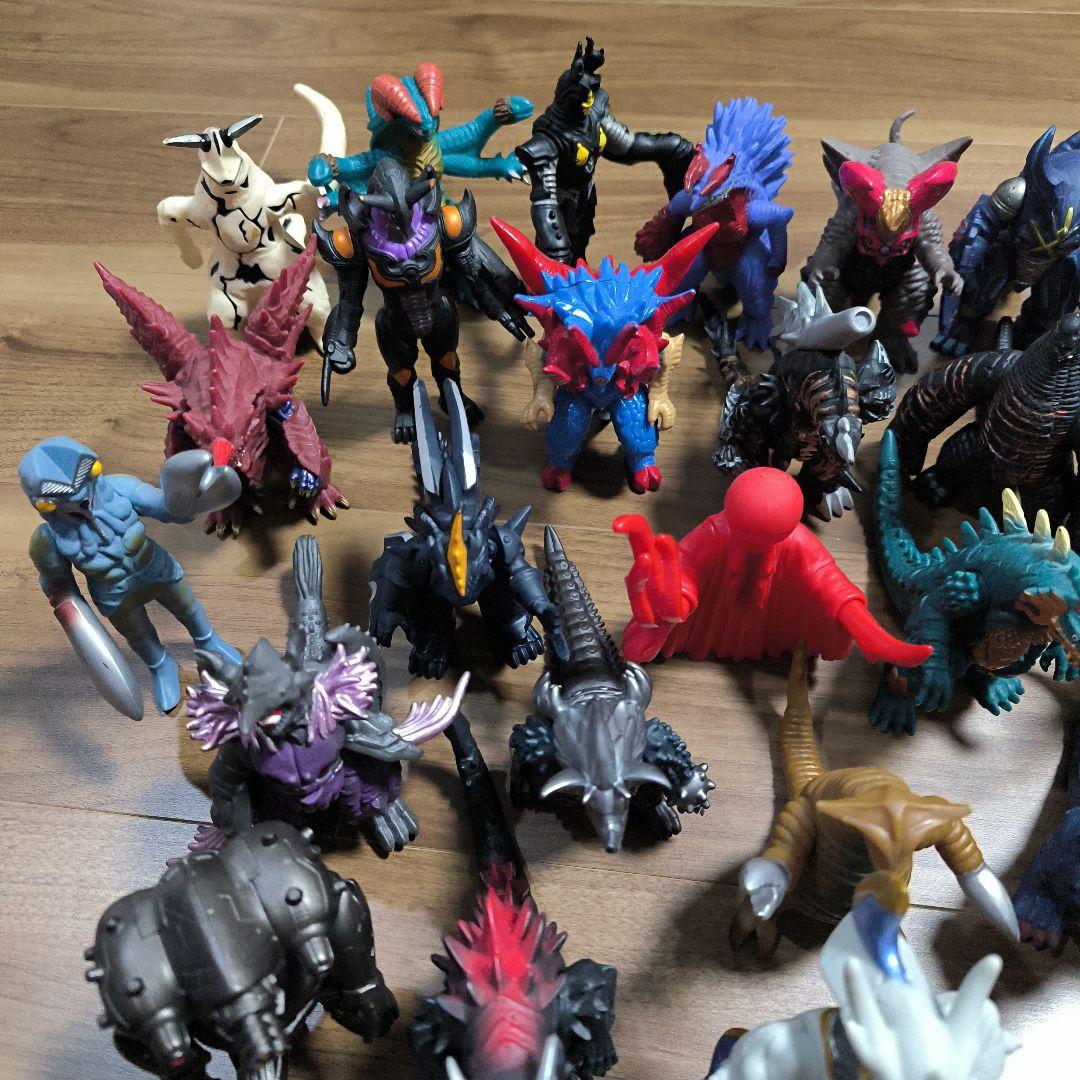 ウルトラマン ソフビ怪獣まとめ売り DXギンガスパーク