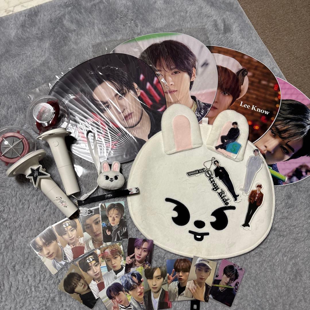 スキズ リノ グッズ まとめ売り - メルカリ