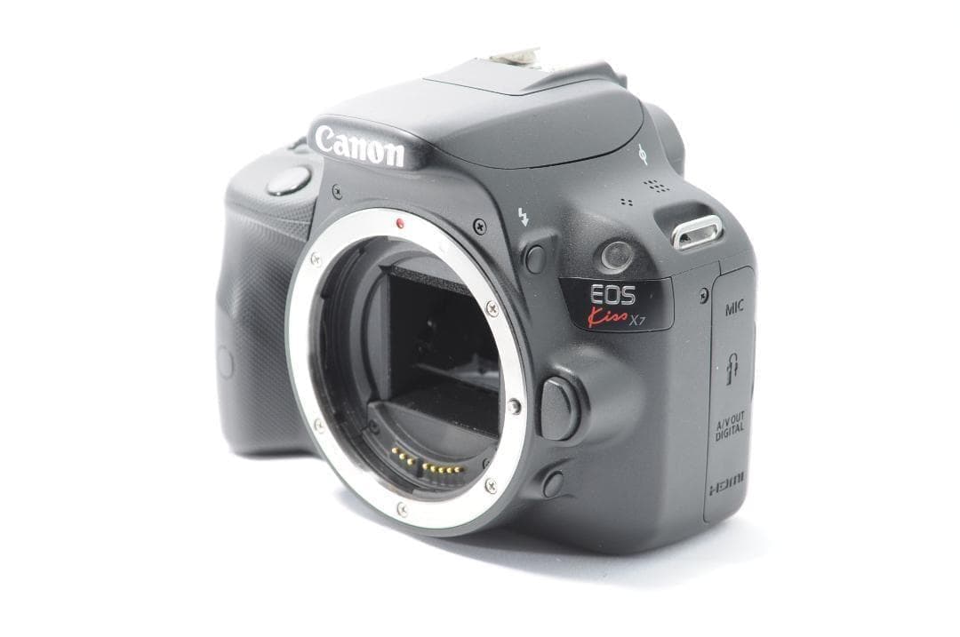 家族もお子様も綺麗に Canon Kiss X7 小型 軽量で届いてすぐ使える