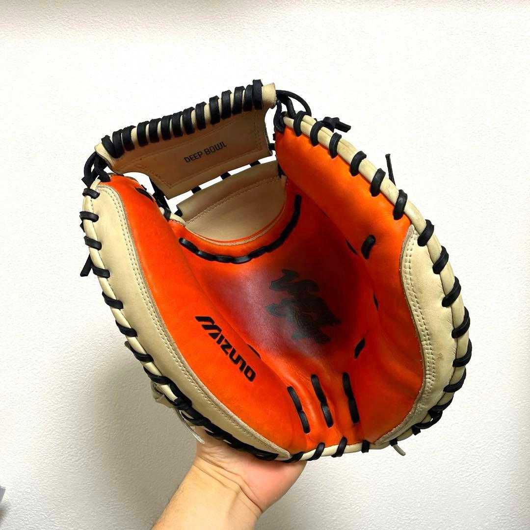 ミズノ ビクトリーステージ 型抜群 極美品 阿部慎之助 軟式