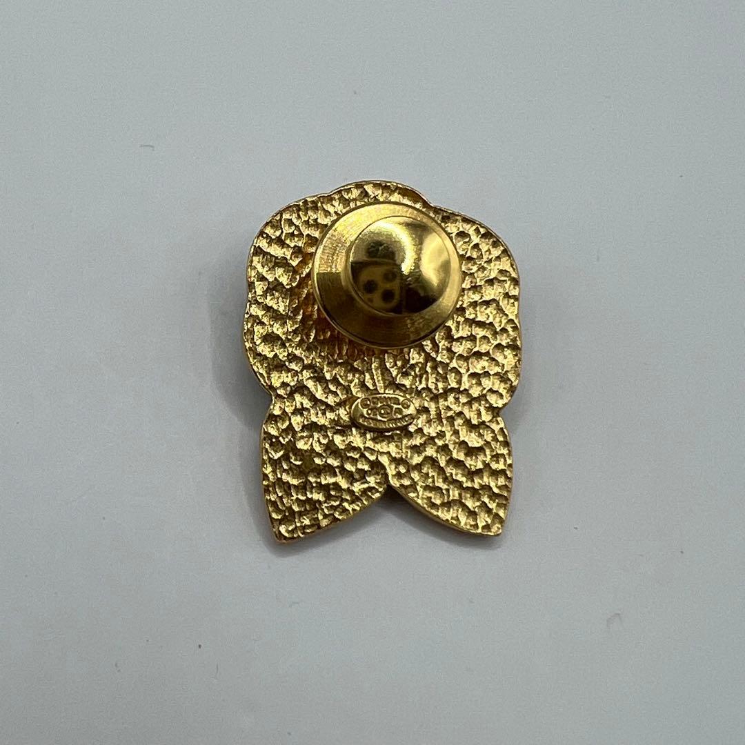 未使用に近い】シャネル ピンブローチ カメリア パールモチーフ 02A