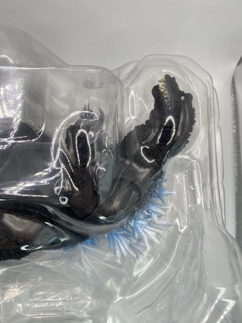 S.H.MonsterArts ゴジラ2001 放射熱線 Ver.