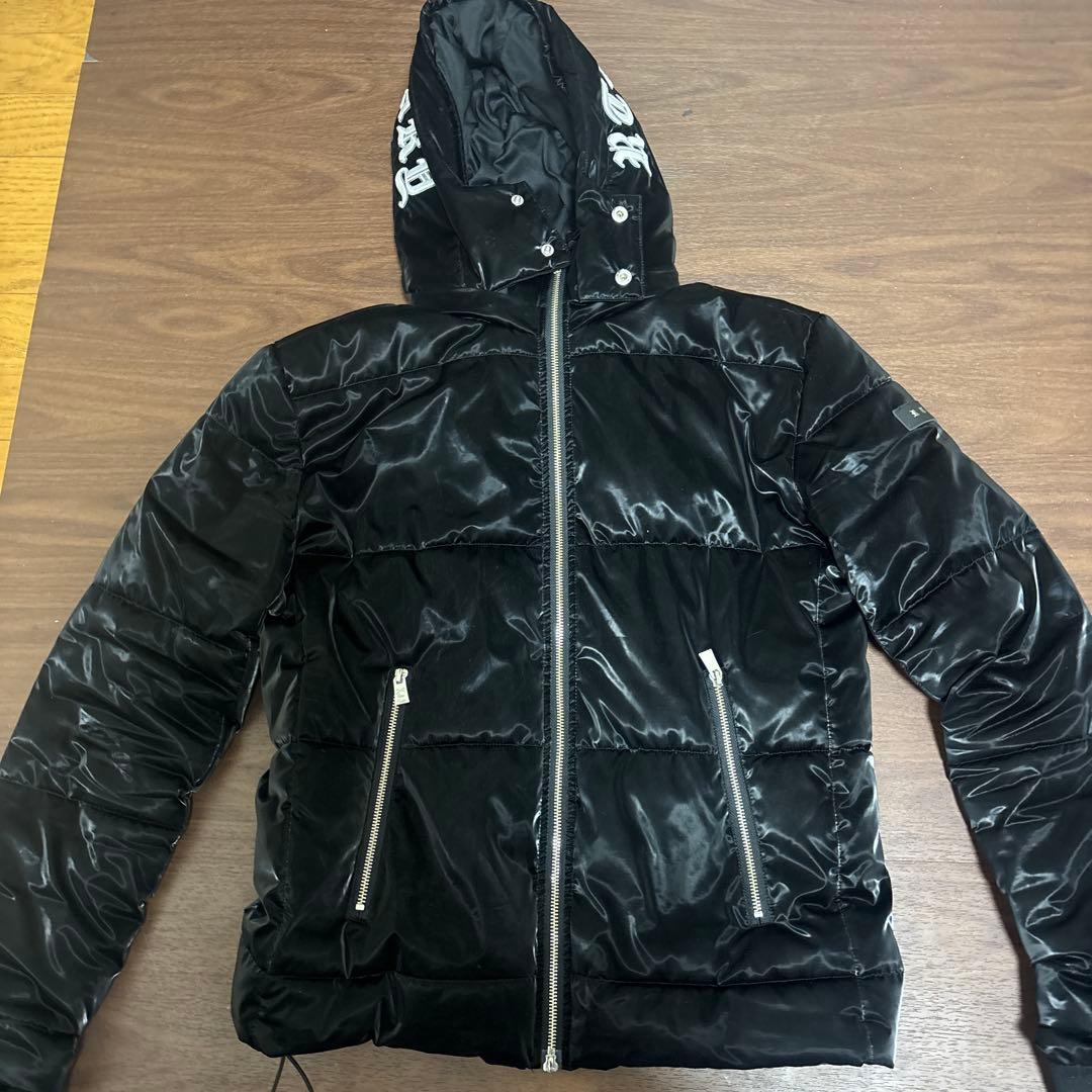 アダムスジャグラーダウンジャケット 完売品再販なし激レアです - メルカリ