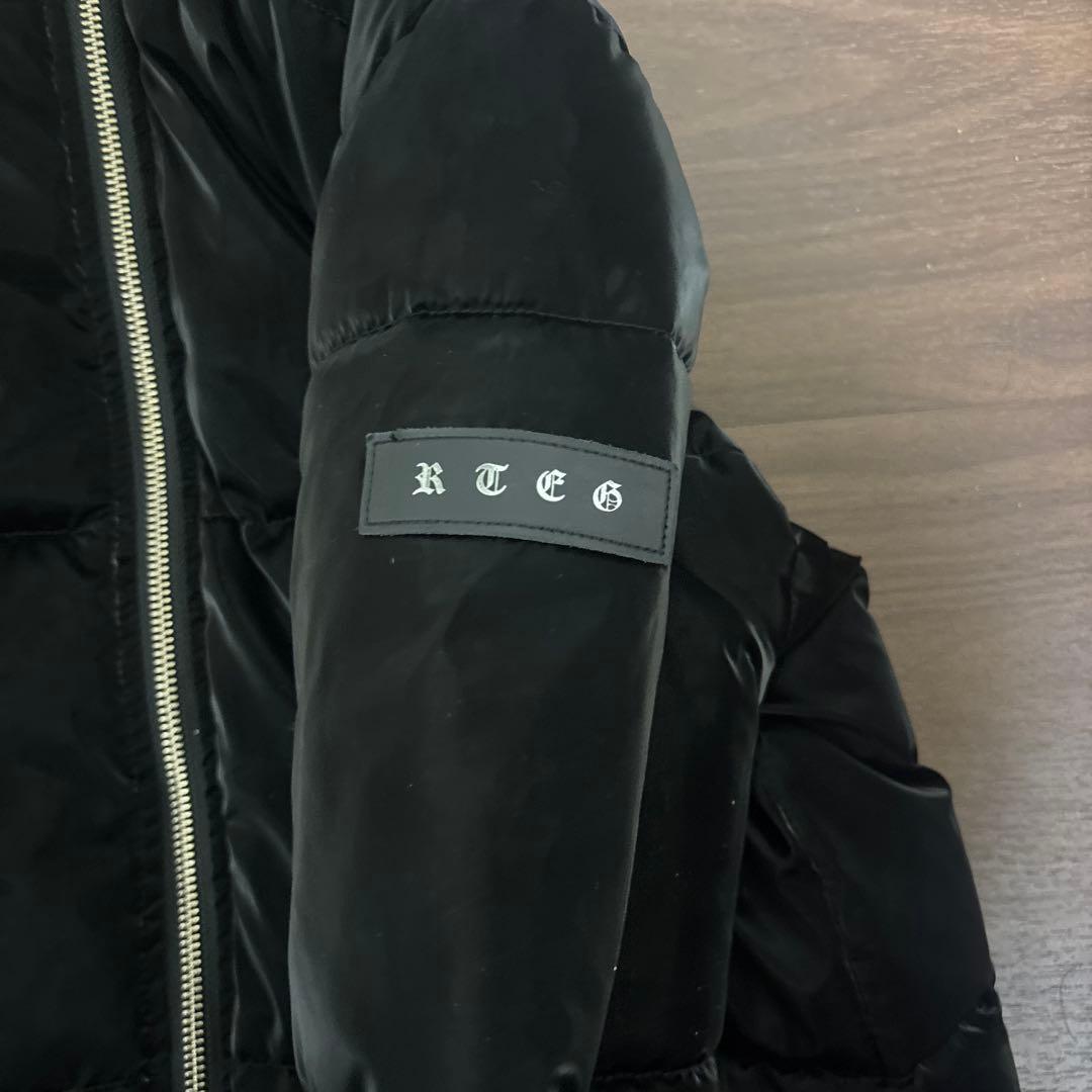 アダムスジャグラーダウンジャケット 完売品再販なし激レアです - メルカリ