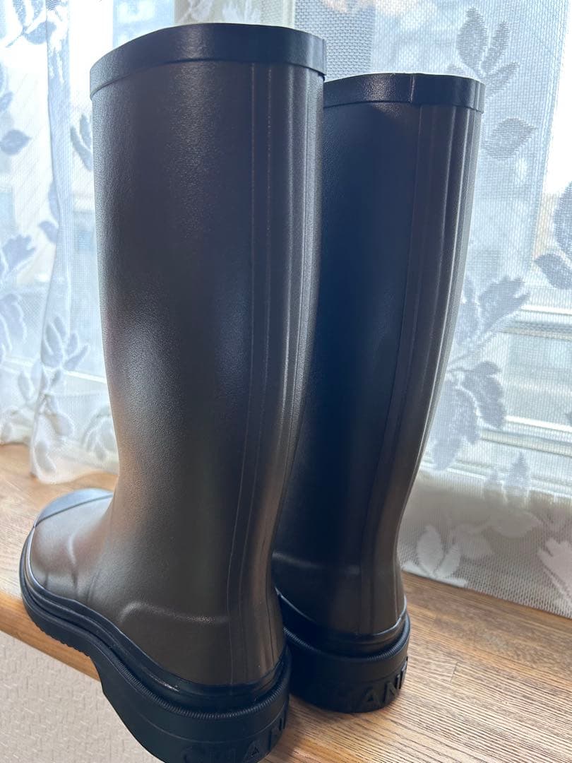 新品訳アリ】CHANELレインブーツ 39 カーキ - メルカリ