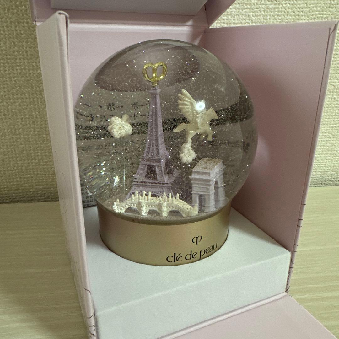 クレドポーボーテ スノードーム - メルカリ