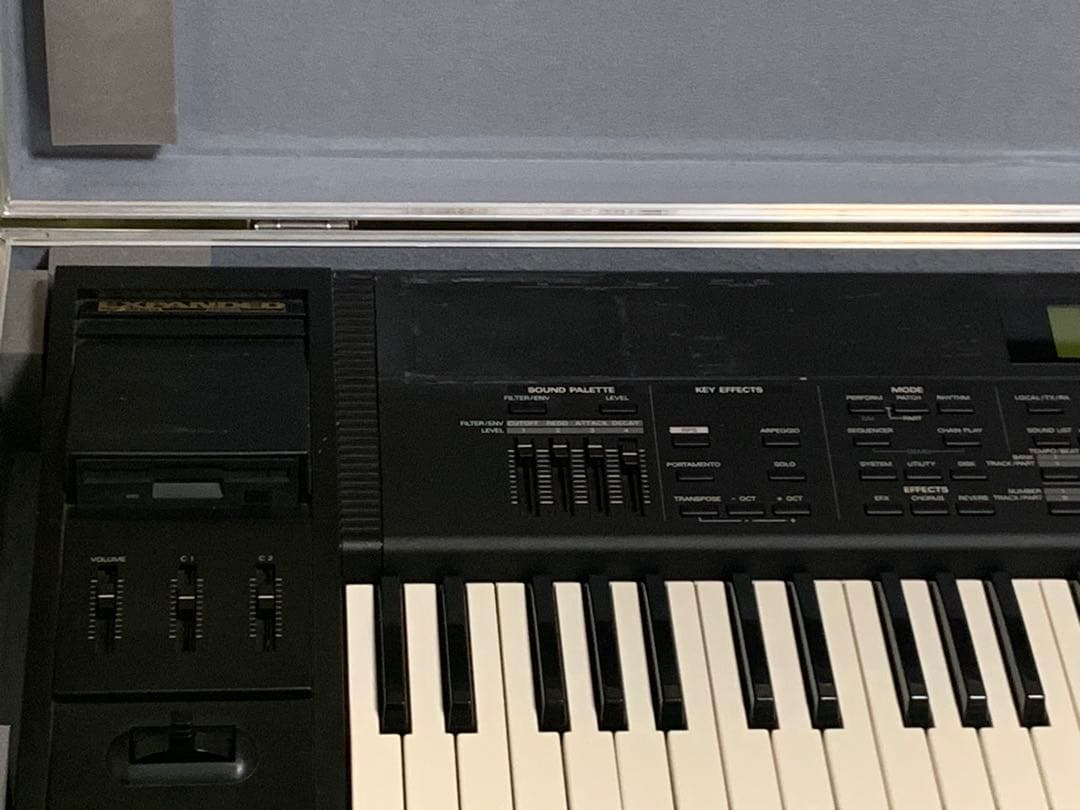 Roland XP-60 ミュージックワークステーション ハードケース付き