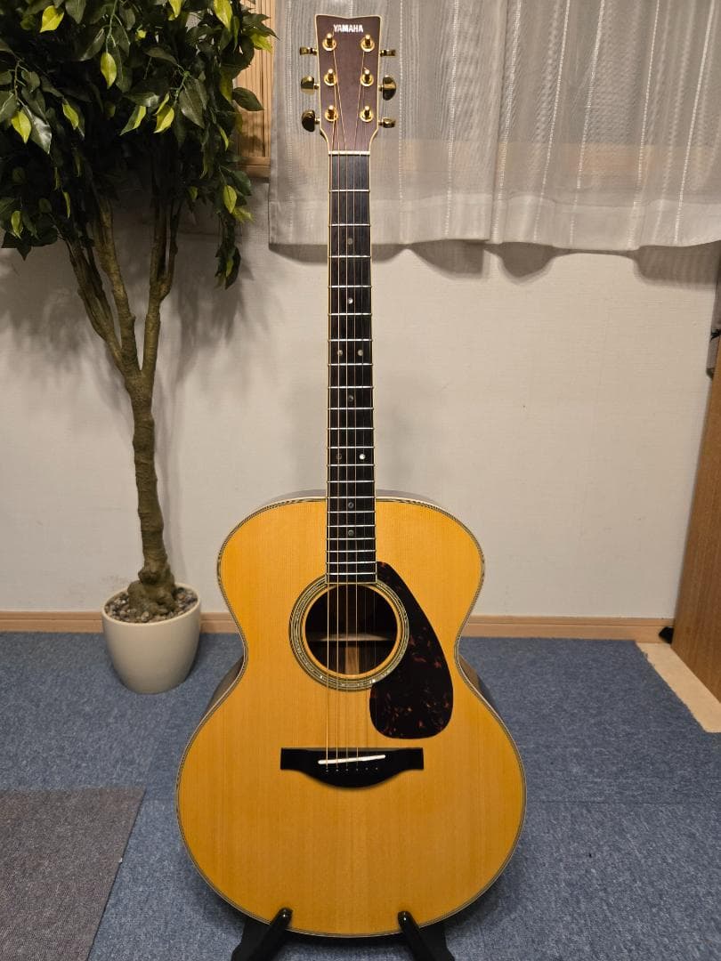 ギター Yamaha LJ16ARE Yamaha LJ16ARE Medium Jumbo 6-String RH Acoustic Electric Guitar