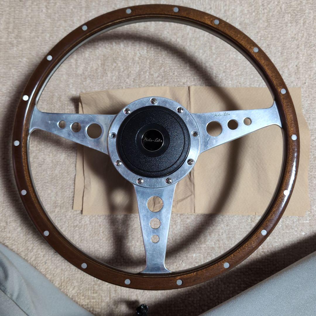 モトリタステアリング。３５パイ　ストレート。 正規品 MOMO ステアリング ドリフティング 35パイ レッド : TATSUYA