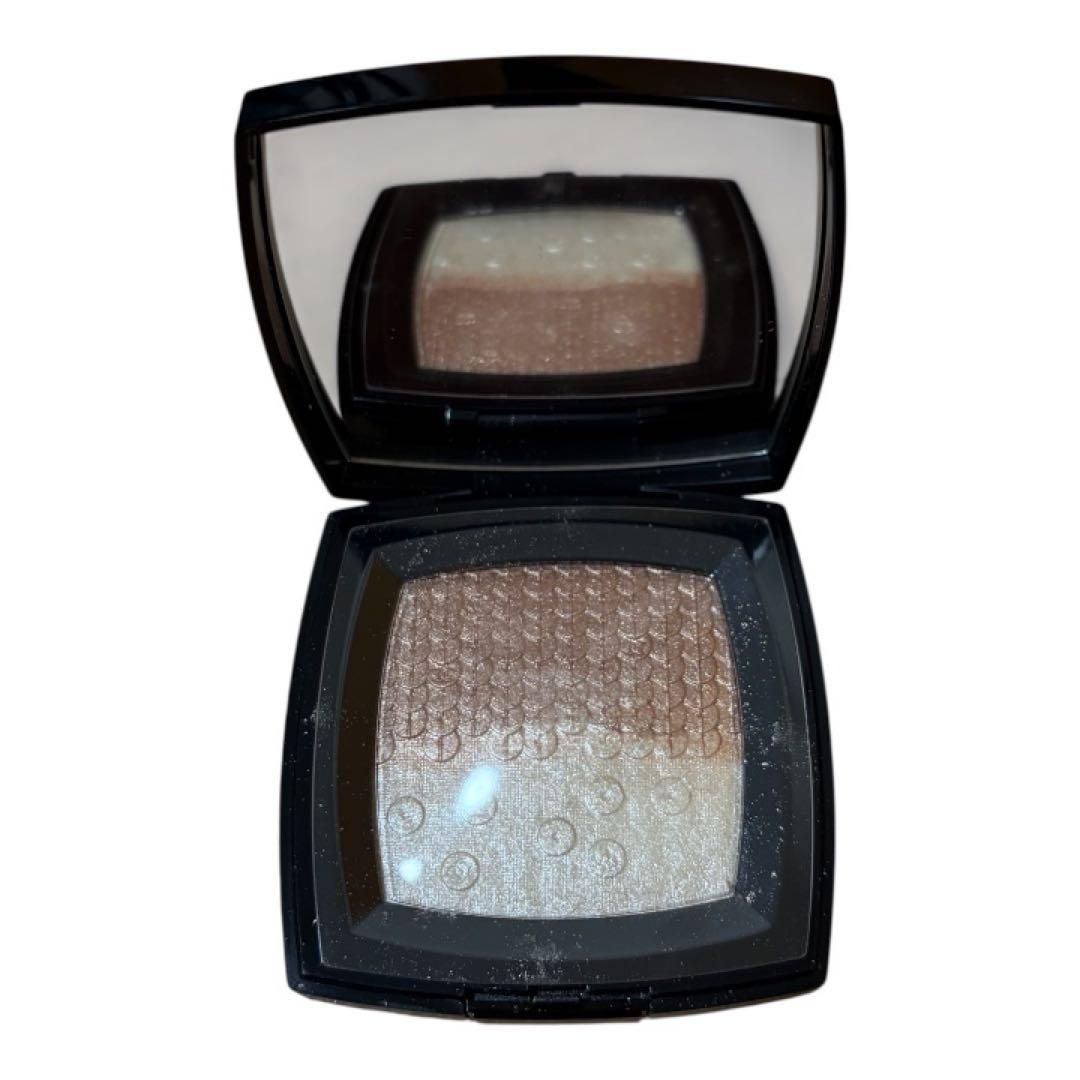 CHANELシャネル デュオ プードゥル ルミエール 7.5g - メルカリ