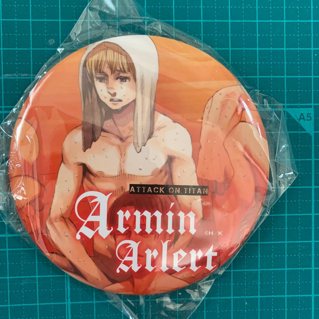 進撃の巨人 サウナ缶バッジ アルミン・アルレルト - メルカリ