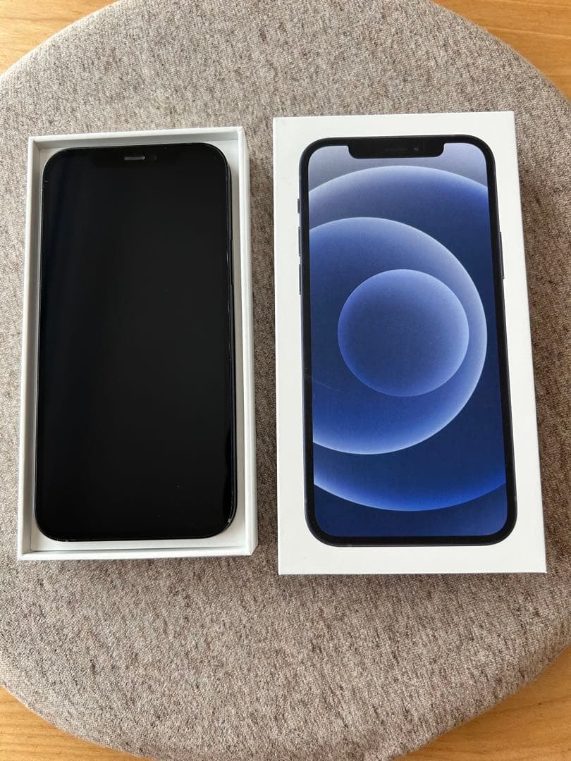 Apple iPhone 12 ブラック 本体 箱付き　SIMフリー Amazon | 【整備済み品】 Apple iPhone 12 128GB ブラック SIMフリー