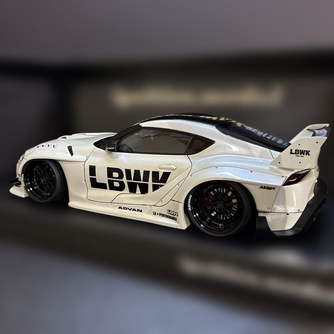 028 GRスープラ LBWK リバティウォーク仕様 1/18スケール ミニカー