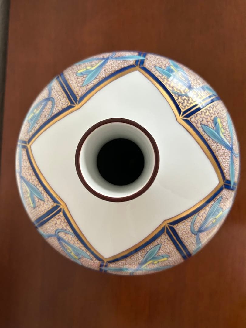 香蘭社謹製】染錦 蘭つなぎ 花瓶【希少美品】 - メルカリ