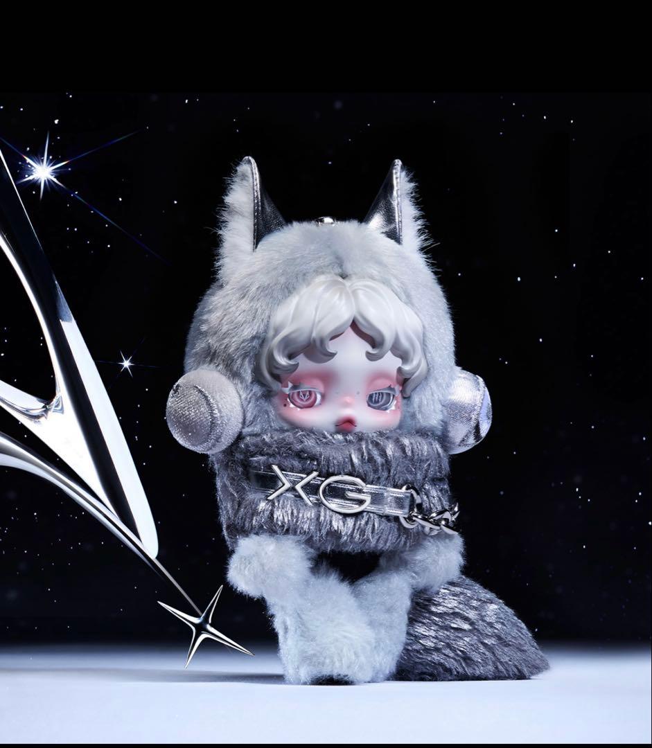 SKULLPANDA XG ぬいぐるみペンダント 日本限定 スカルパンダXG SKULLPANDA × XG ぬいぐるみペンダント（日本限定） - POP MART (Japan)