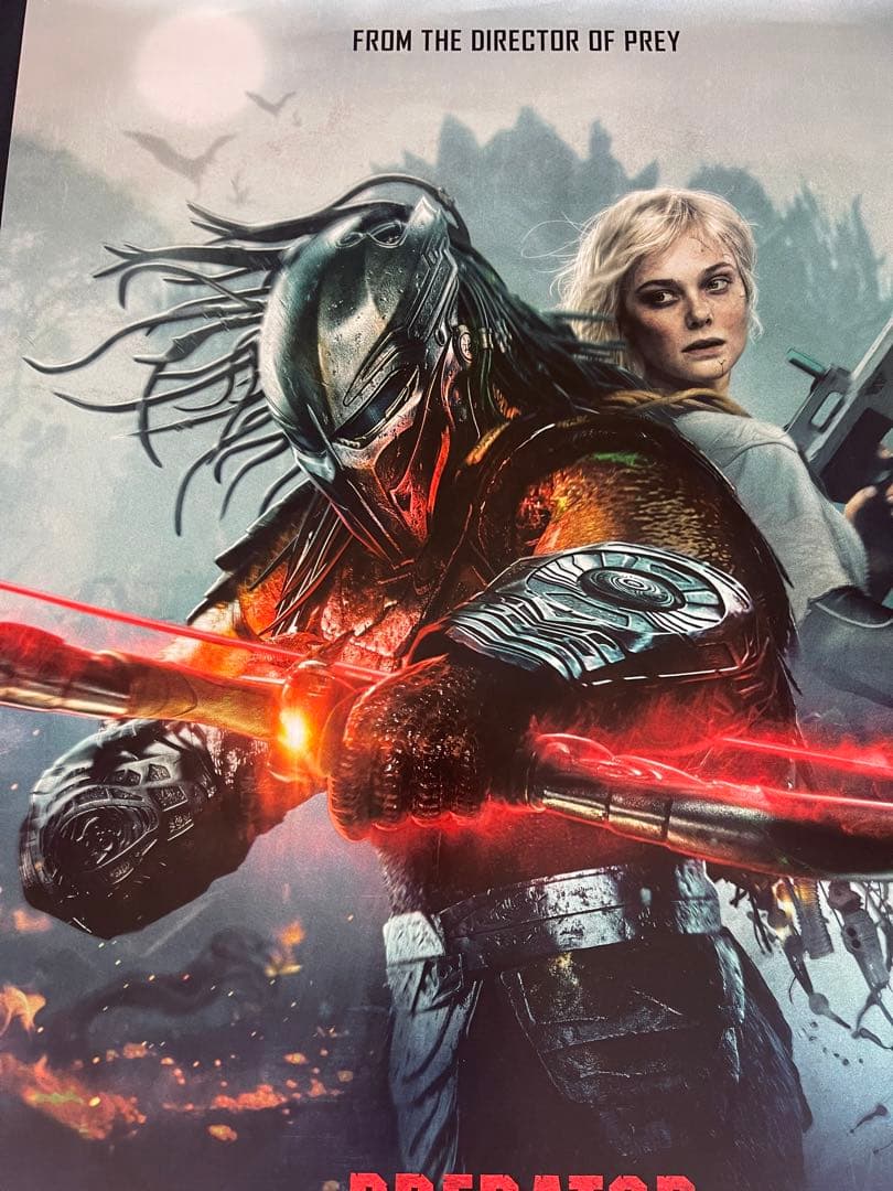 枚数限定*映画館用両面印刷ポスターINTL版:プレデター バッドランド