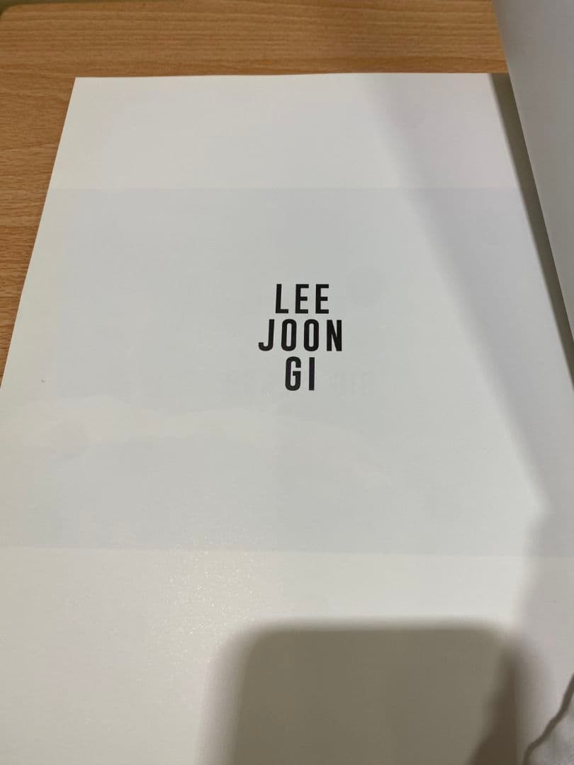 R ∞ LEE JOON GI フォトブック VOL.01 VOL.02 - メルカリ