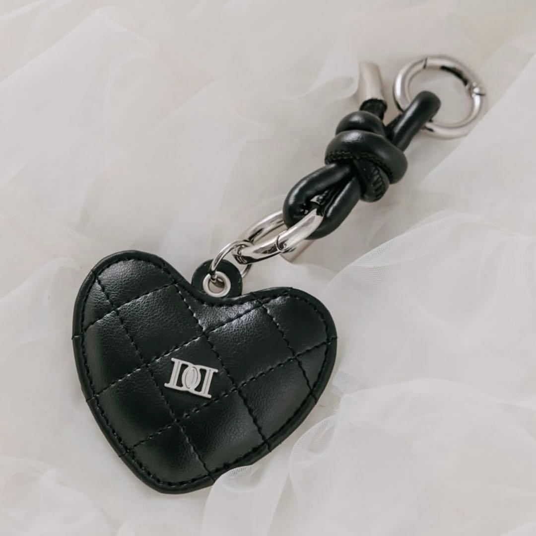 ダーリッチ ノベルティ キルティングミニボストンバッグ ハートロゴ