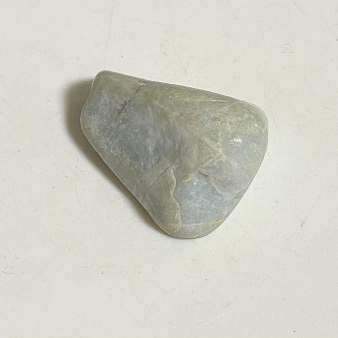 糸魚川翡翠 入りコン沢翡翠 薄青 14.5g - メルカリ