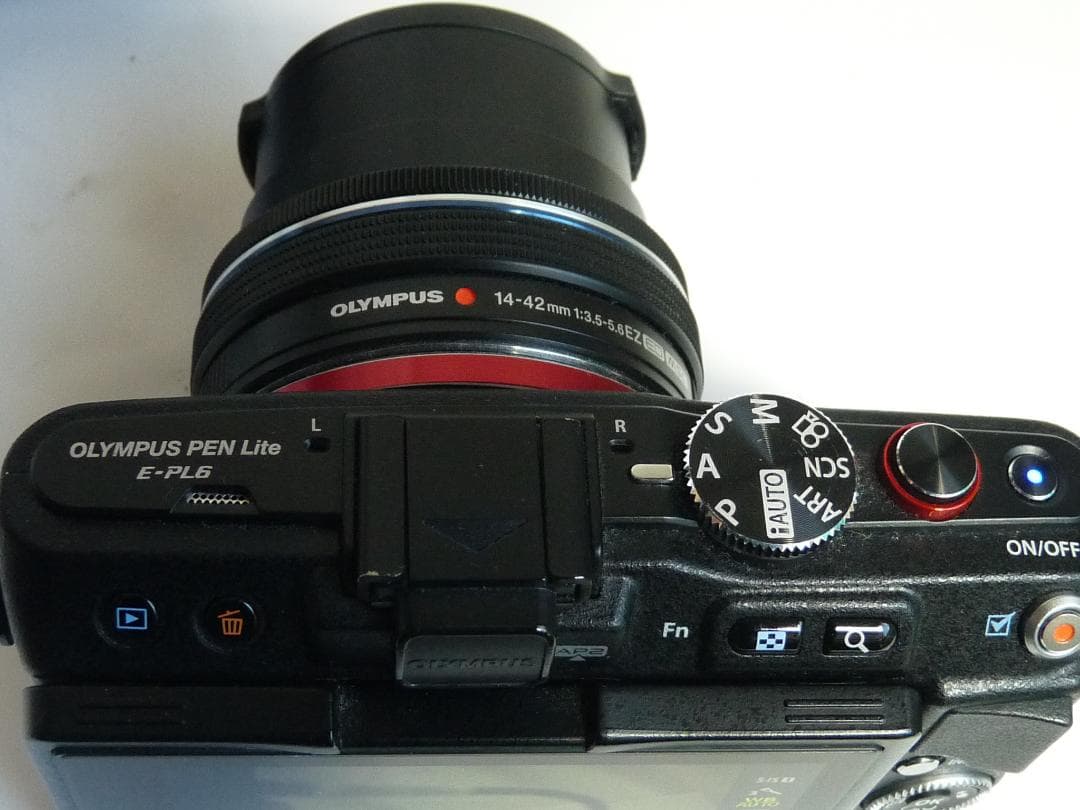 OLYMPUS E-PL6 Zuico14-42mm ミラーレス 手振れ補正不可 - メルカリ