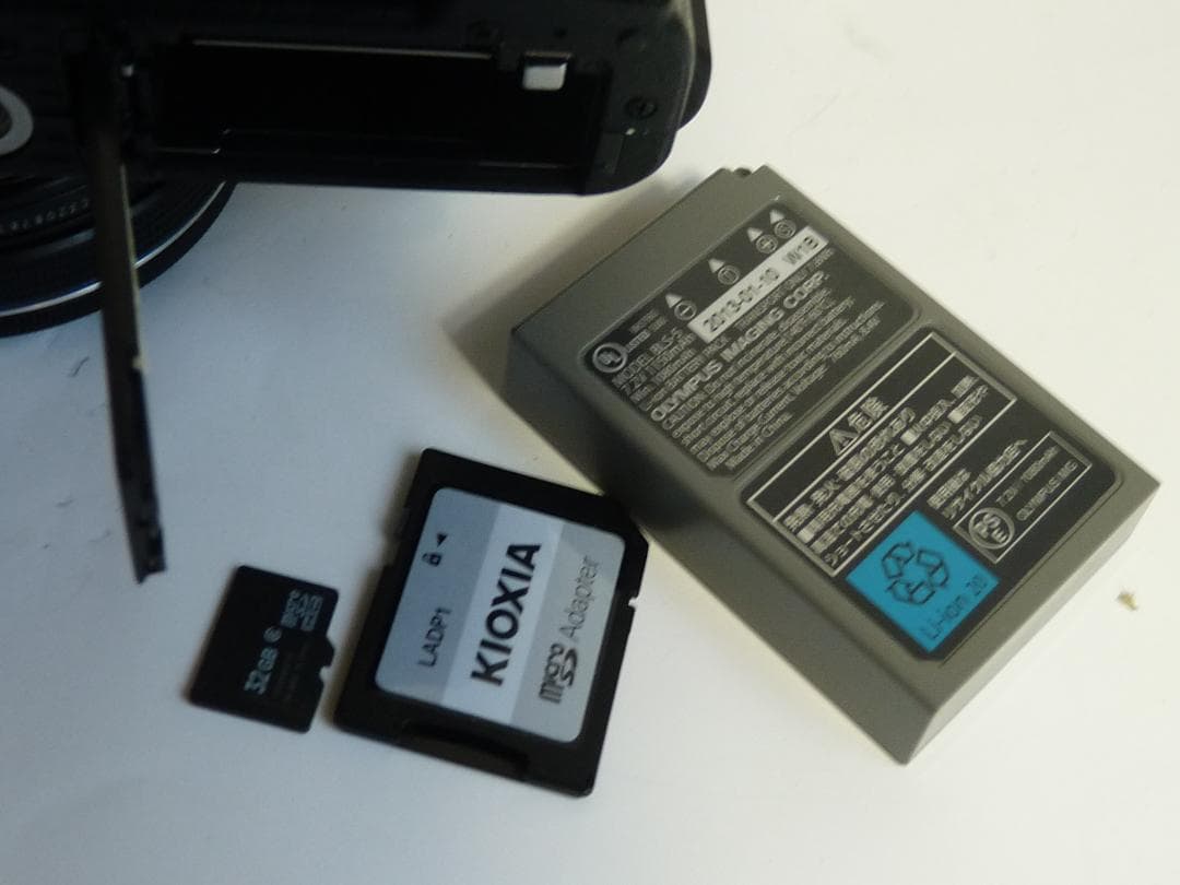 OLYMPUS E-PL6 Zuico14-42mm ミラーレス 手振れ補正不可 - メルカリ