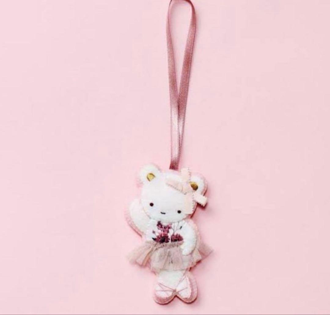 新品　未使用　ファミリア　スティナ　コラボチャーム 新品未開封】stina familiarコラボ スティナ ファミリア - メルカリ