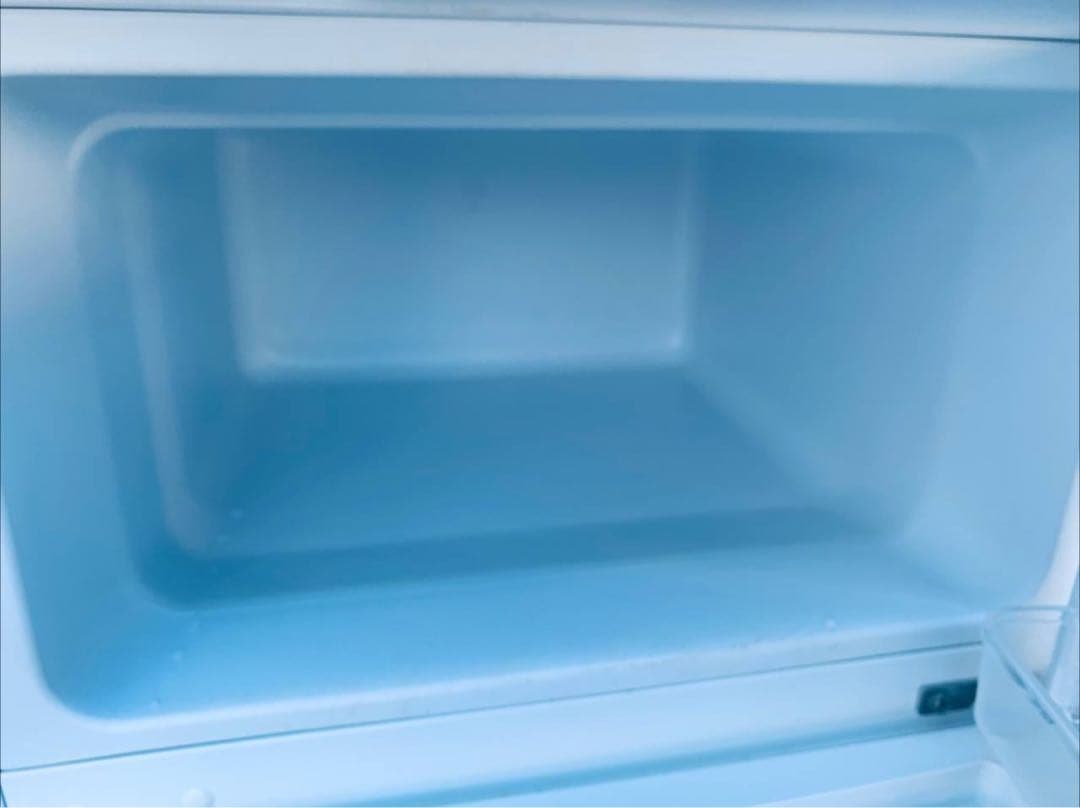 ♻️送料設置無料 ユーイング ノンフロン冷凍冷蔵庫 UR-D90J