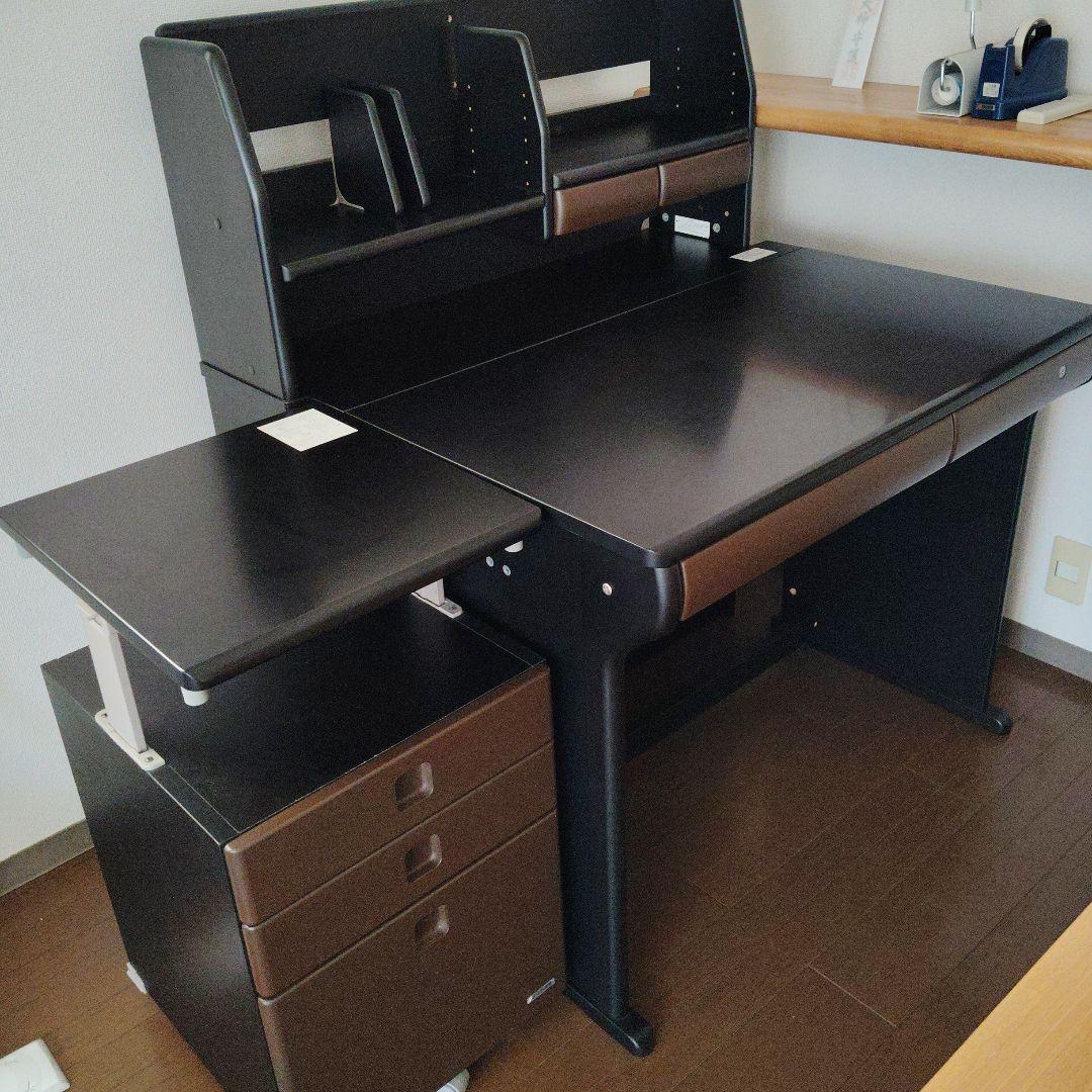 コイズミ学習机 シェルフとキャスター付きワゴンの3点セット - メルカリ