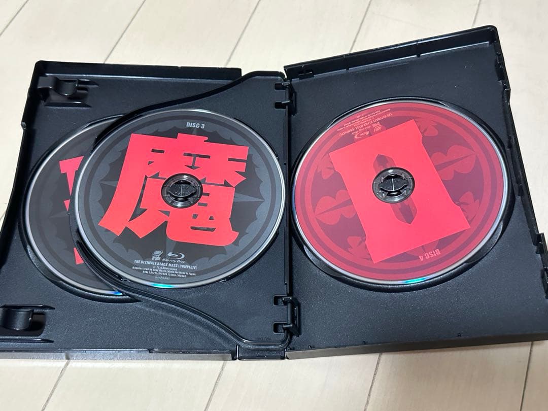 聖飢魔Ⅱ/THE ULTIMATE BLACK MASS COMPLETE〈4…