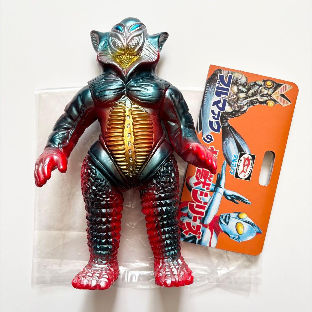 ブルマァク メフィラス星人 レッド ソフビ ウルトラマン ブルマァク BULLMARK /ソフビ メフィラス星人/レッド｜墓場の画廊