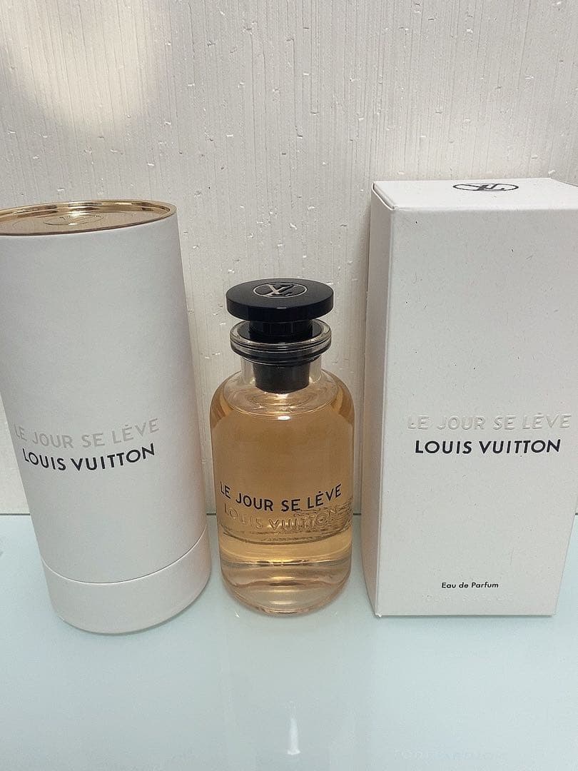 LOUIS VUITTON LE JOUR SE LÈVE オードゥ パルファン louis-vuitton-le-jour-se-leve-