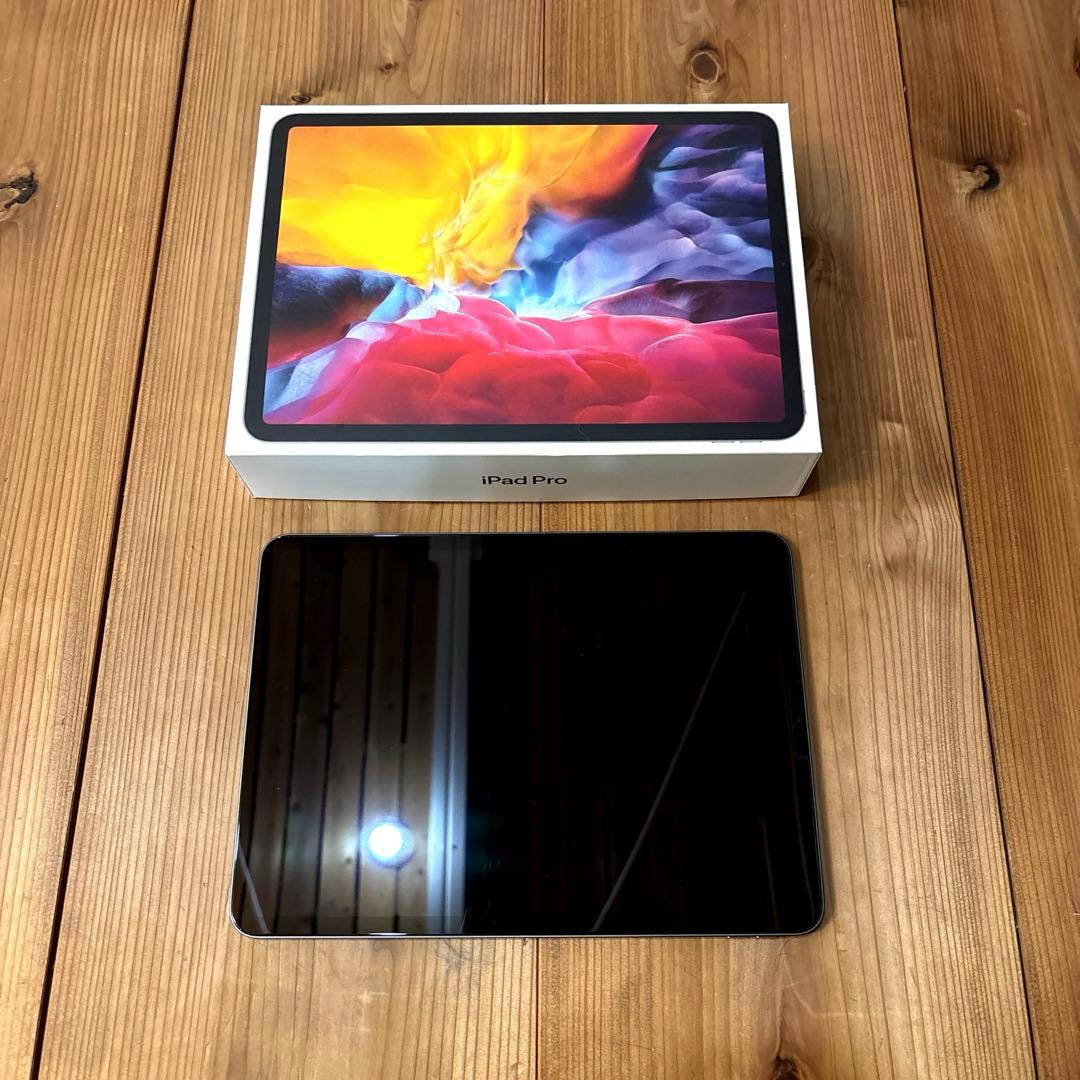 【美品】iPad Pro（11インチ）/第二世代 Amazon.co.jp: 【整備済み品】 Apple iPad Pro 11インチ (第2世代) Wi