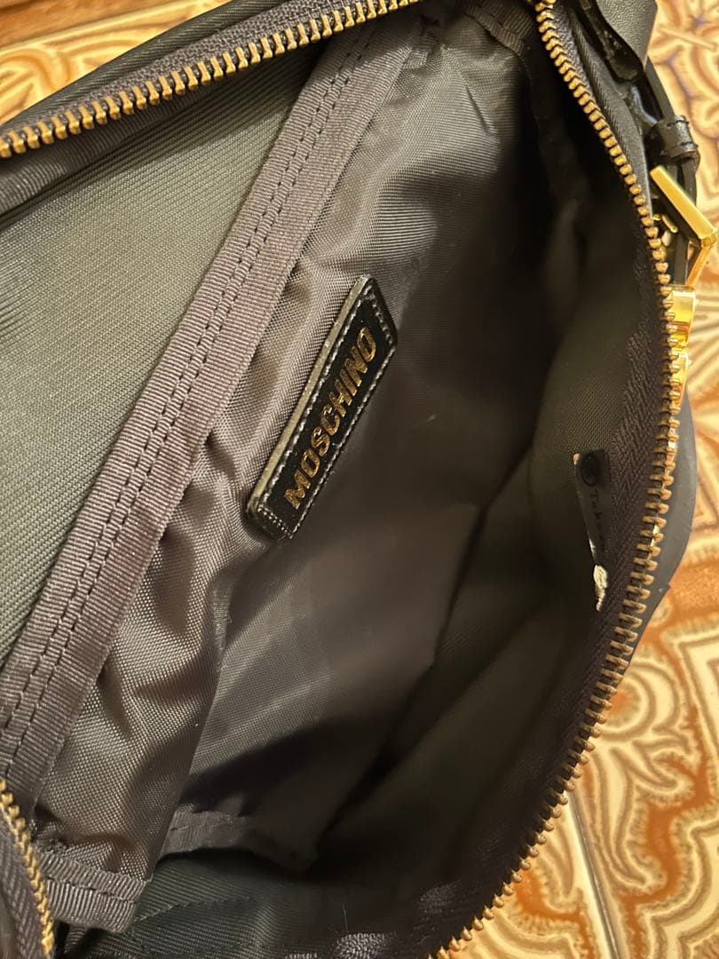 Moschinoモスキーノハートチャーム ボディバッグ レトロ ヴィンテージ古着