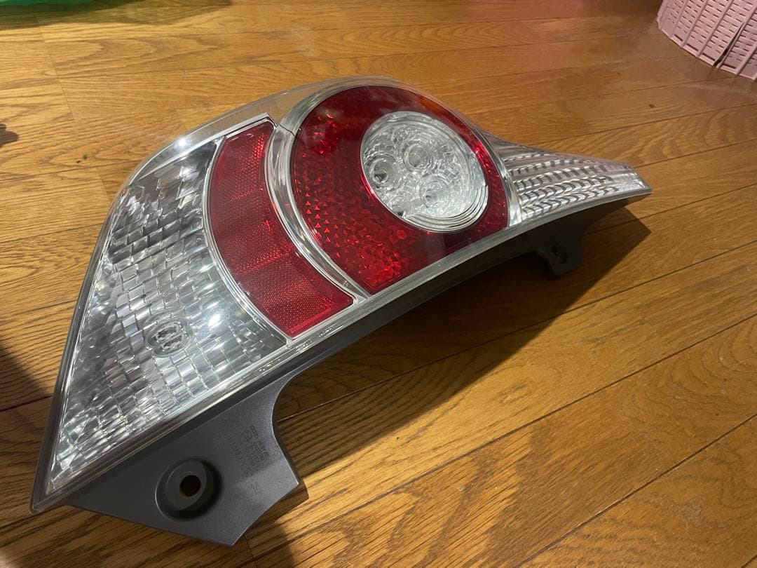 アクア　前期　テールランプ　NHP10 左のみ テールランプ アクア NHP10 10系 前期 テールレンズ 左右セット リア