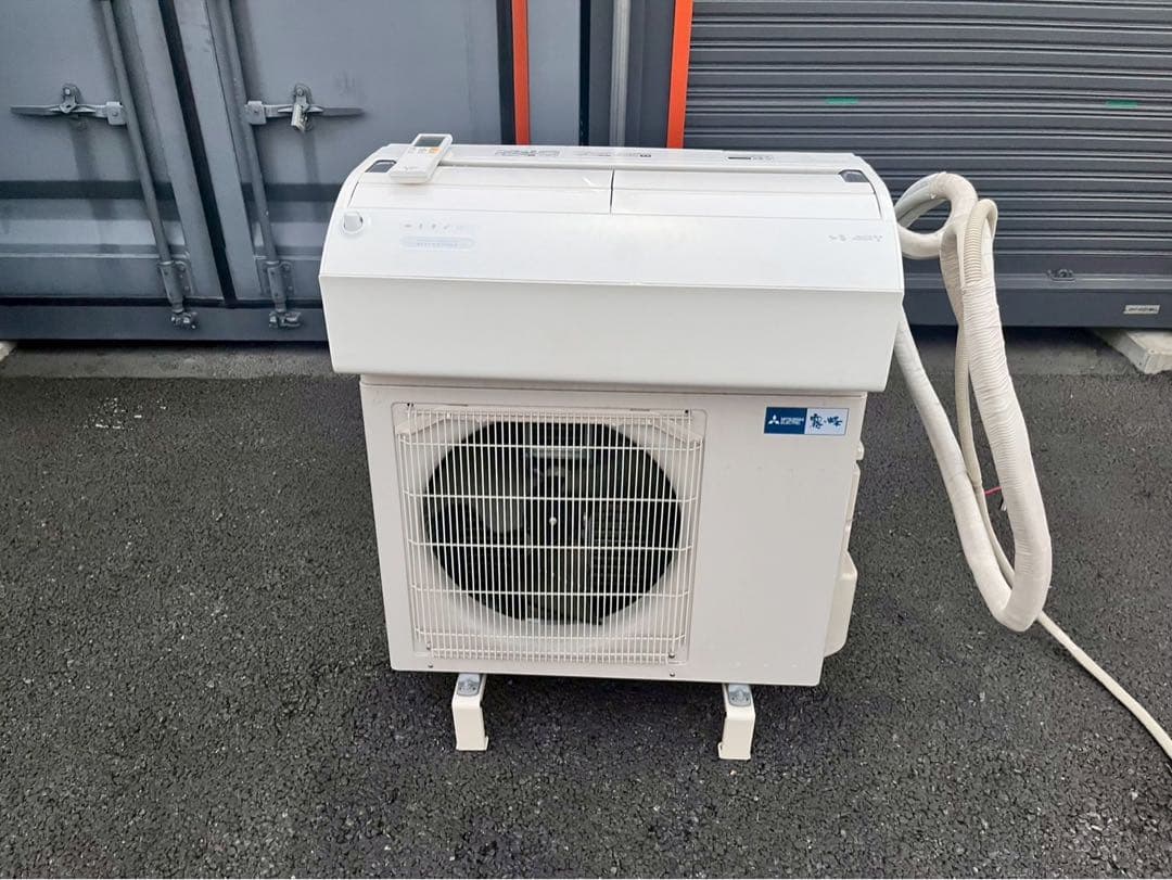 三菱エアコン MSZ-ZXV4024-F ホワイト 三菱電機 霧ヶ峰 MSZ-ZXV8024S-W [ピュアホワイト] 価格比較 - 価格.com