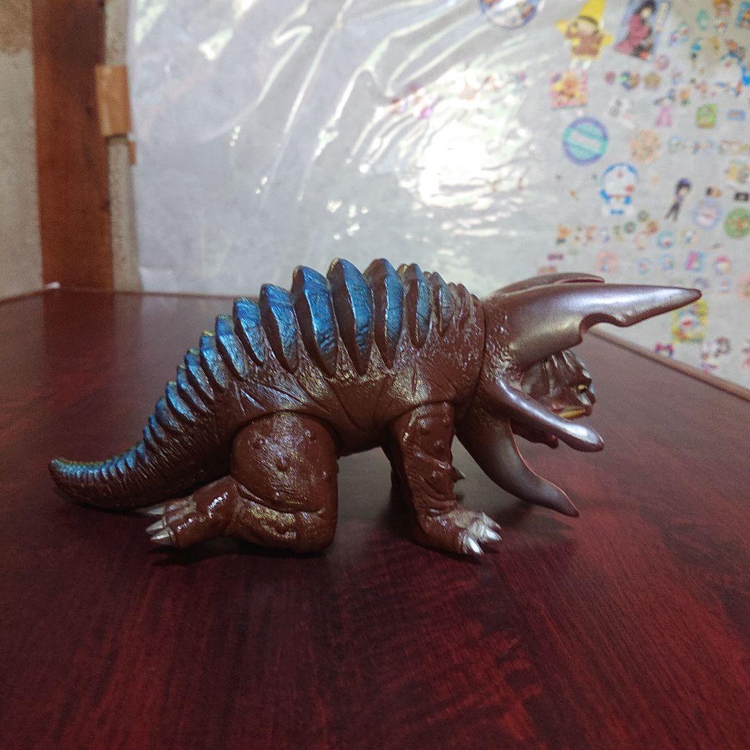 怪獣郷/ガボラ ソフビ セット - メルカリ