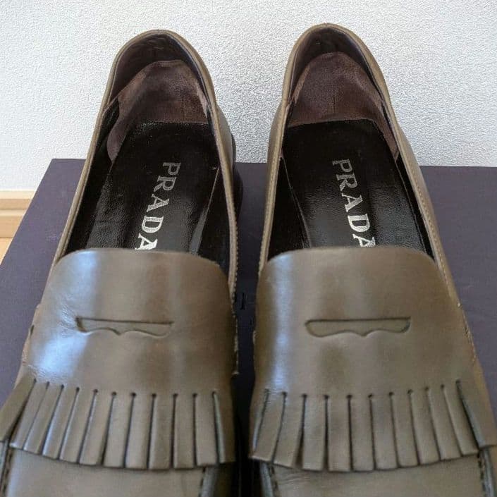 PRADA フリンジ厚底ローファー 36.5 カーキ 美品 プラダ 23.5cm
