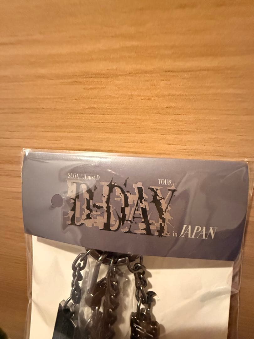 新品未開封 SUGA D-DAY in JAPAN チェーンホルダー BTS - メルカリ