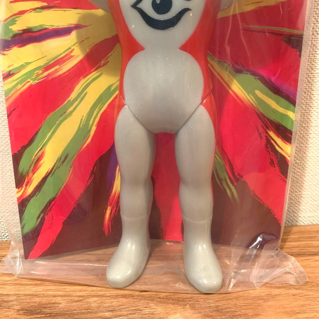 超復刻版タローマンソフビ人形 通常カラー 岡本太郎 鷲野デパート名品