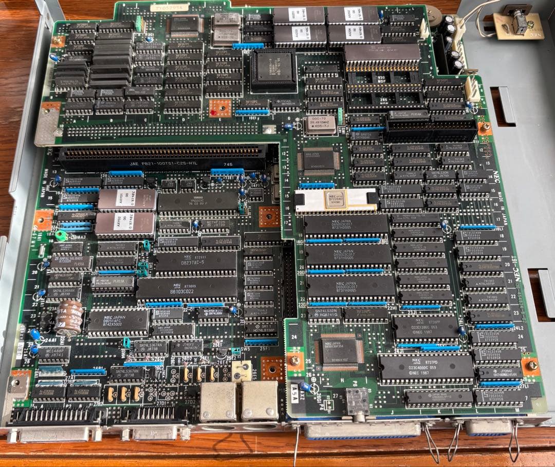 PC-9801UX 本体とキーボード 美品 やや難あり オンライン シ