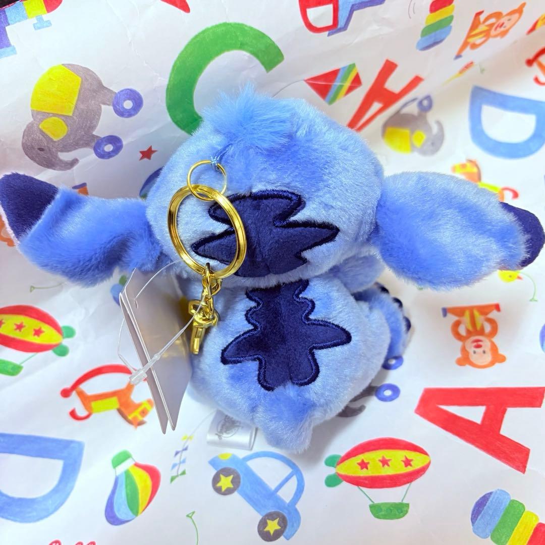 スティッチ ぬいぐるみキーホルダー・キーチェーン MOGUMOGU - メルカリ