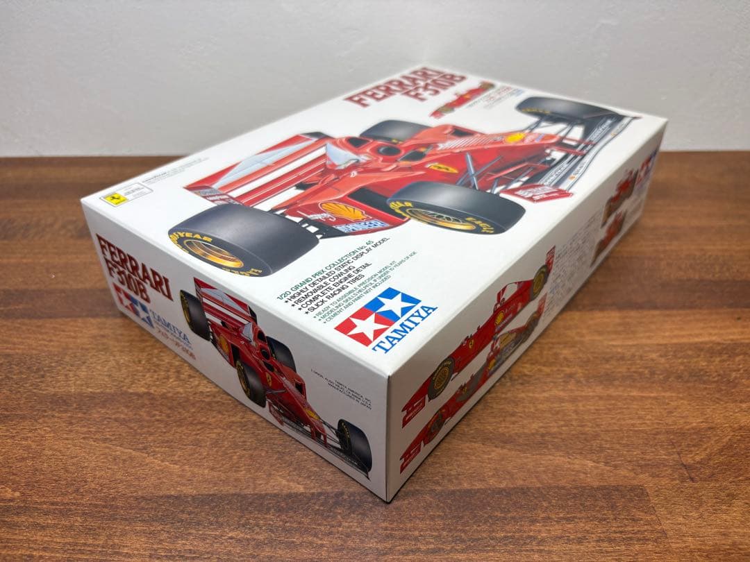 タミヤ 1/20 フェラーリ F310B スポンサーデカール、エッチングパーツ