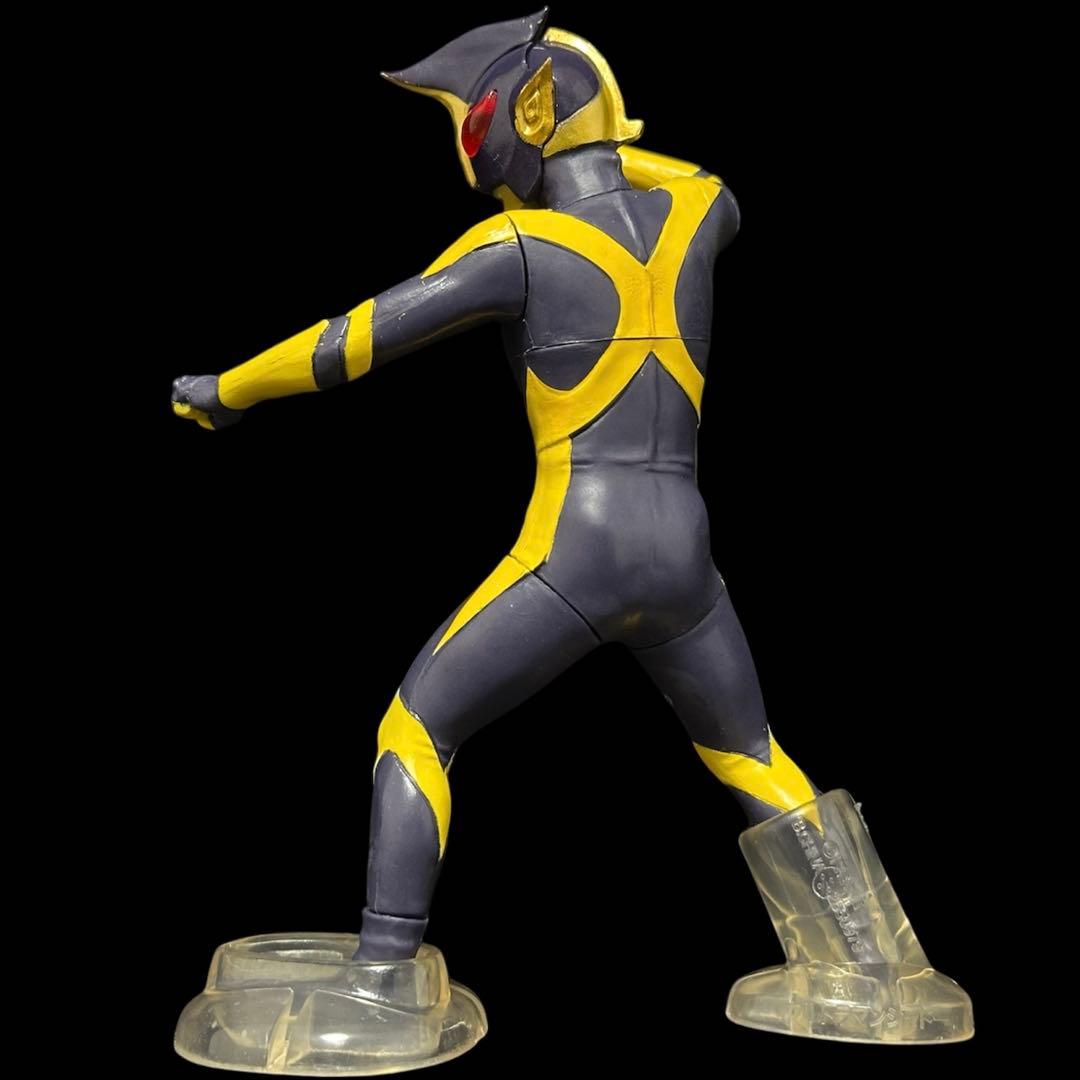 アルティメットルミナス究極円谷怪獣博覧会／ウルトラマンシャドー