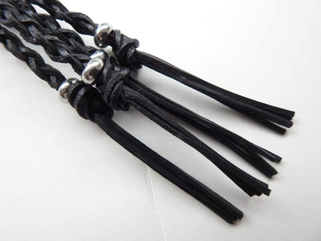 ⑥タッセルレザーフリンジしっぼキーホルダーキャリーヤマダ風 - メルカリ