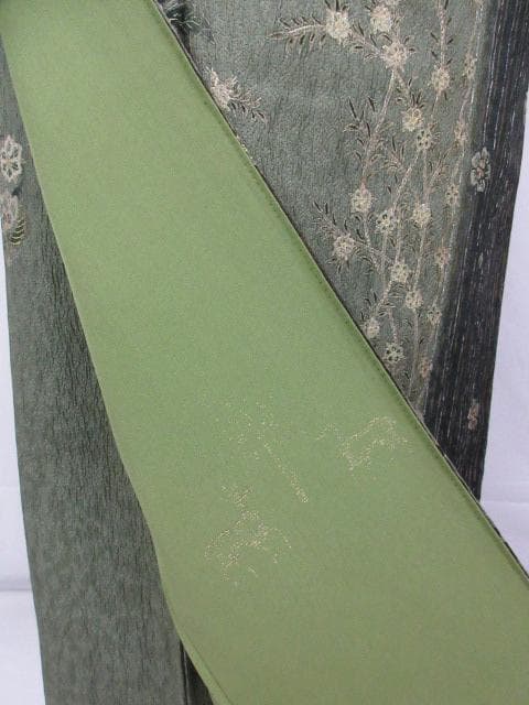 新古品！ふくれ織＊花唐草＆タテ柄＊松葉色＊紋無し＊訪問着