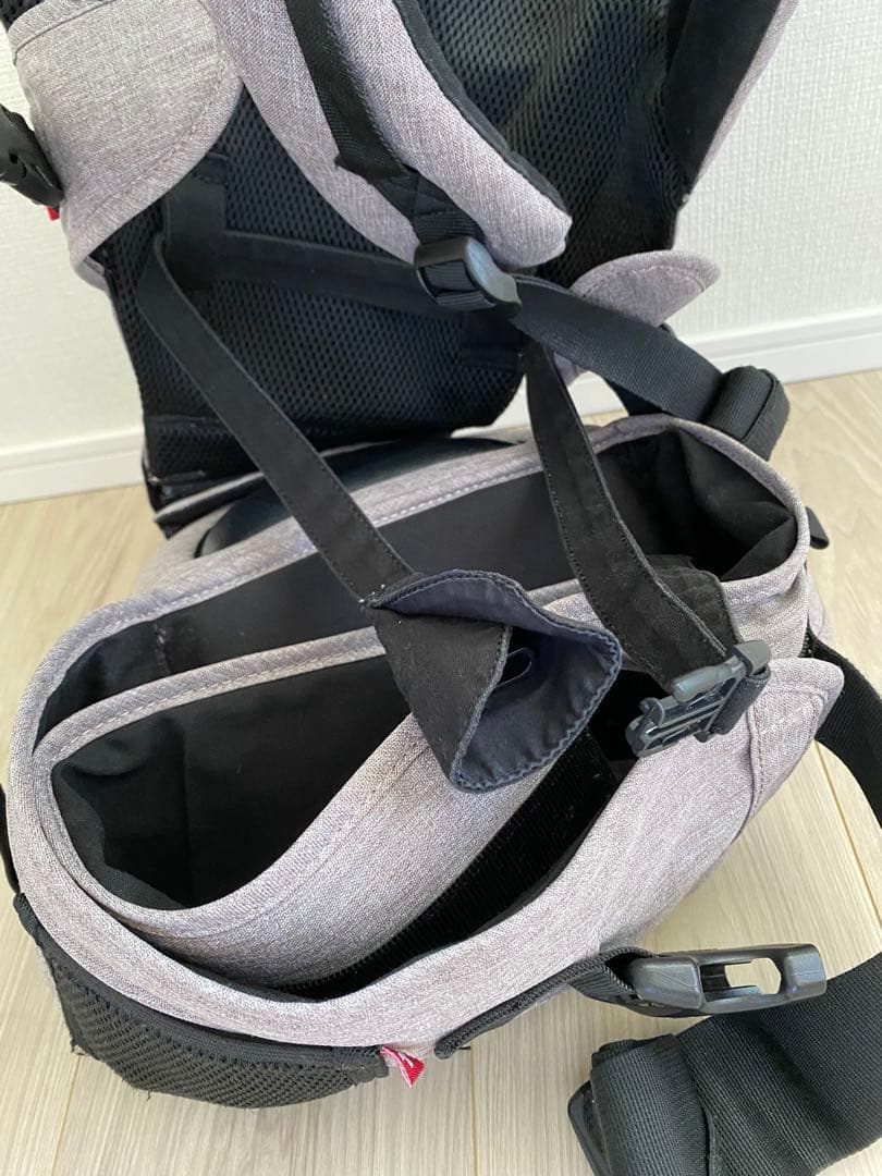正規代理店で購入】miamily HIPSTER PLUS 抱っこひも グレー
