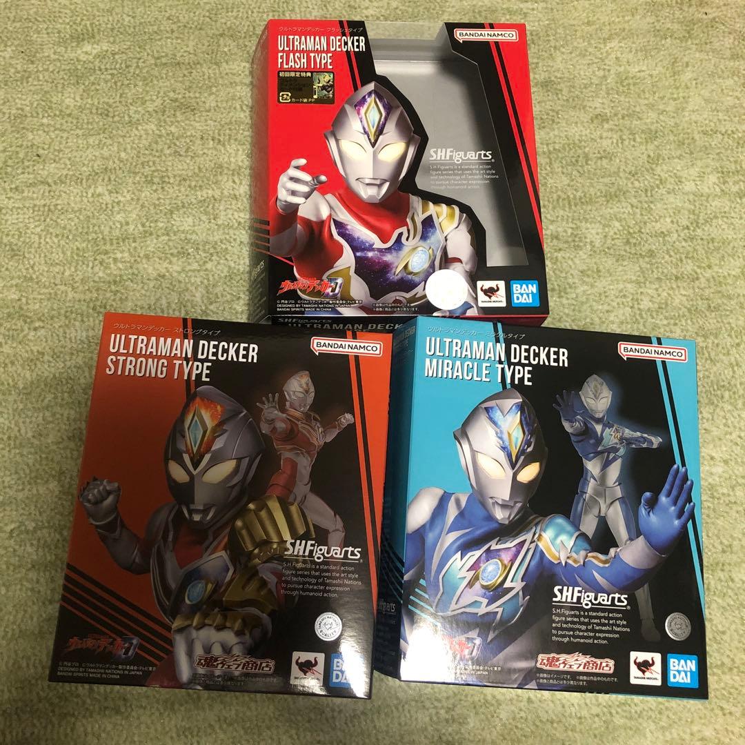 ウルトラマンデッカー フラッシュ・ストロング・ミラクルタイプ 3体セット ウルトラマンデッカーの基本3タイプ変身音を鳴らしてみた！フラッシュ